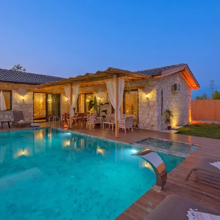 Villa Nomade Seydikemer Korunakli Havuzlu Muhafazakar Fethiye